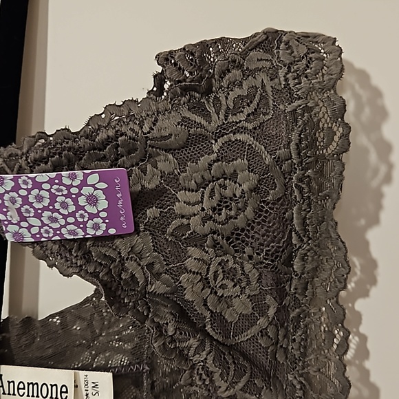 ANEMONE gray floral graphic lace  stretch t back bra S/M M/L NWT - Picture 6 of 8